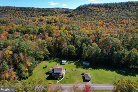 612 Penns Creek Rd, Spring Mills, PA 16875