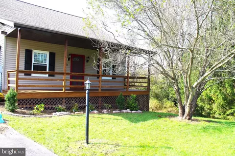 834 W Lamb St, Bellefonte, PA 16823