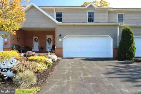 140 Rosewood Cv, Bellefonte, PA 16823