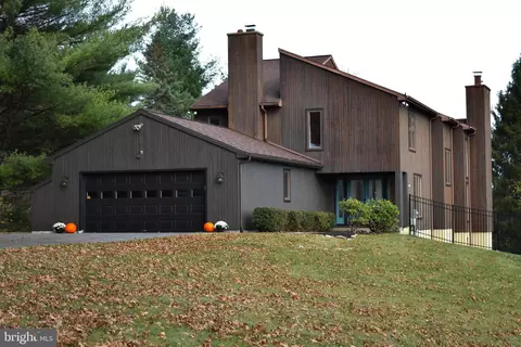 1214 Deerfield Dr, State College, PA 16803