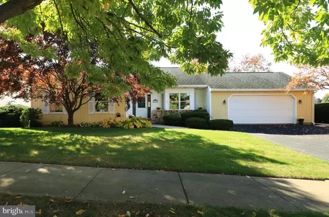 906 Lillian Cir, State College, PA 16801