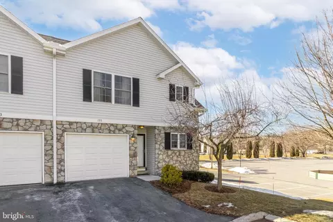 155 Gala Dr, State College, PA 16801