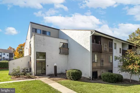 802 Stratford Dr #14, State College, PA 16801
