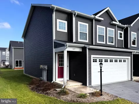 107 Veery Way, Port Matilda, PA 16870