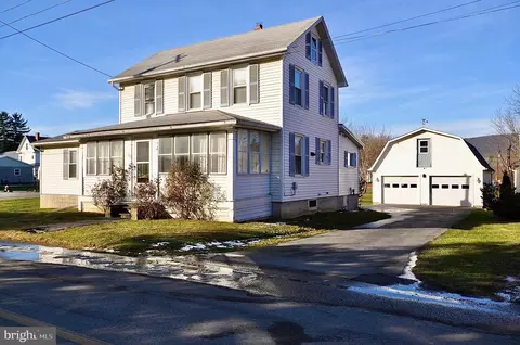 162 Long St, Spring Mills, PA 16875