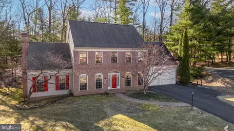 2470 Oak Leaf Ct, State College, PA 16803