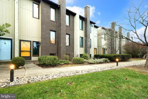 870 W Aaron Dr, State College, PA 16803