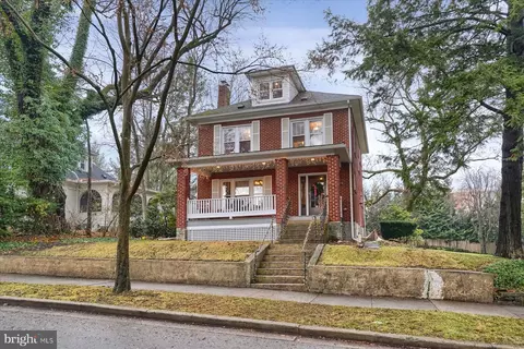 525 E Foster Ave, State College, PA 16801