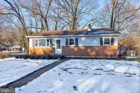 1105 S Allen St, State College, PA 16801