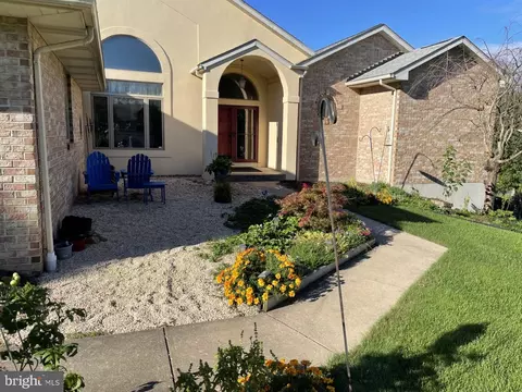 412 Balmoral Way, State College, PA 16801