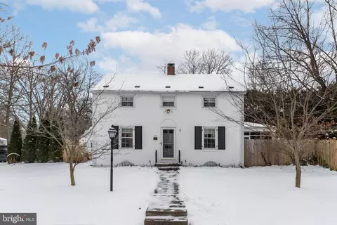 456 Hillcrest Ave, State College, PA 16803