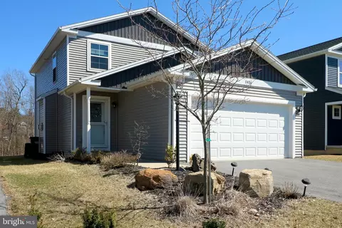 145 Amicus Dr, Port Matilda, PA 16870