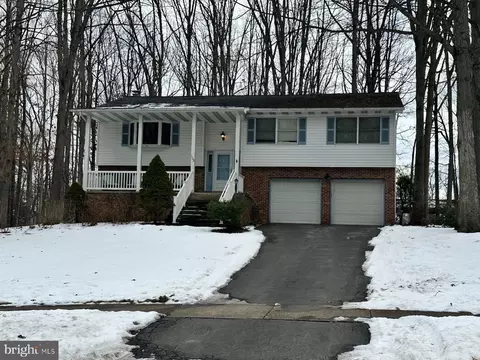 103 Pickwick Ave, State College, PA 16803
