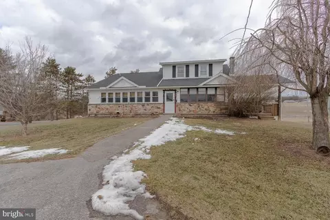 104 Mulbarger Ln, Bellefonte, PA 16823