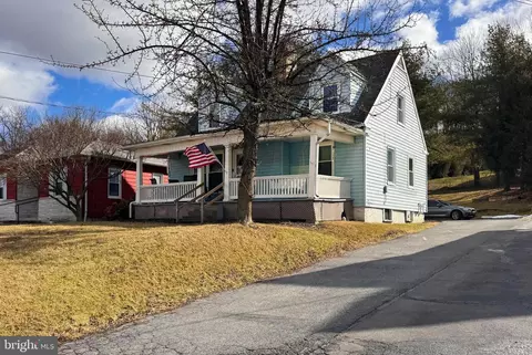 970 W Water St, Bellefonte, PA 16823