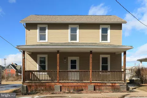 131 Maple St, Howard, PA 16841