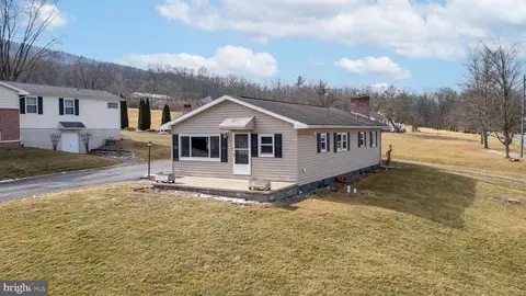 103 Lakeview Dr, Howard, PA 16841
