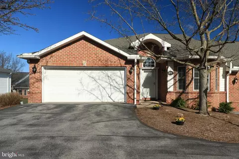 1632 Bristol Ave #401, State College, PA 16801