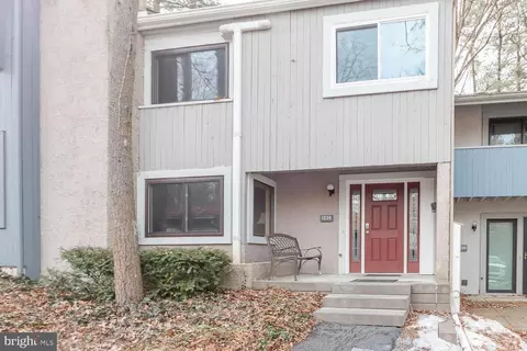 1534 Woodledge Cir, State College, PA 16803