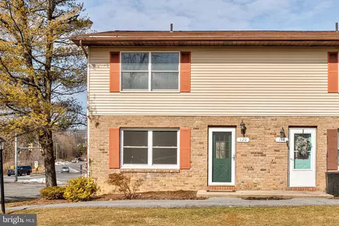 120 Haverford Cir, State College, PA 16803