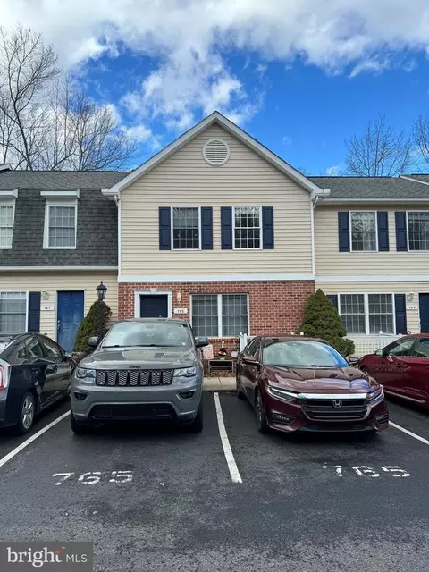 765 Oakwood Ave, State College, PA 16803
