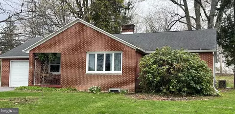 1434 S Pugh St, State College, PA 16801