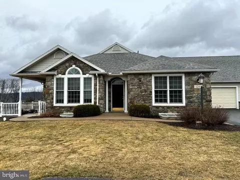 124 Midway Dr, Bellefonte, PA 16823