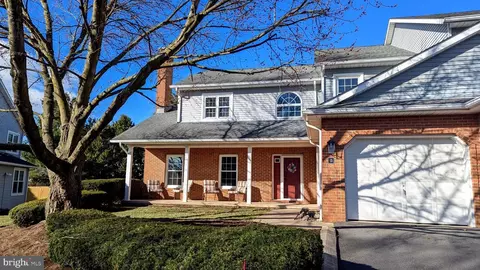 1460 Blue Course Dr #13, State College, PA 16801