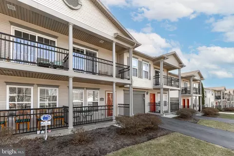 131 Presidents Dr, State College, PA 16803