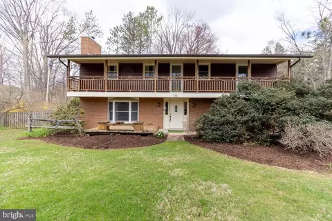 735 Kennard Rd, State College, PA 16801