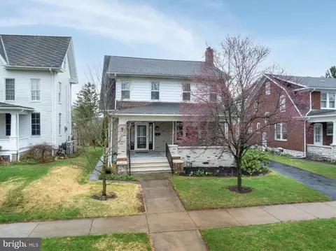 338 E Curtin St, Bellefonte, PA 16823