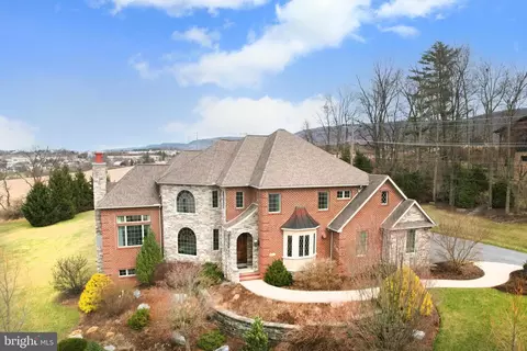 235 Meadowsweet Dr, State College, PA 16801