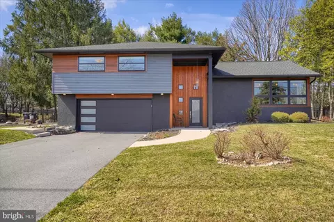 1322 Penfield Rd, State College, PA 16801