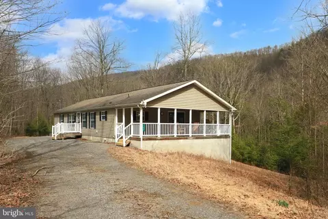 180 Beech Forest Rd, Howard, PA 16841