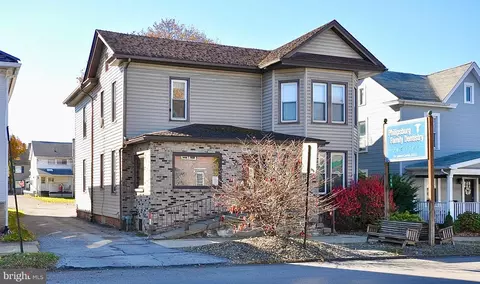 109 N 109b N Centre St, Philipsburg, PA 16866