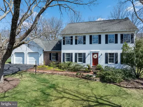 160 Grove Cir, Lemont, PA 16851