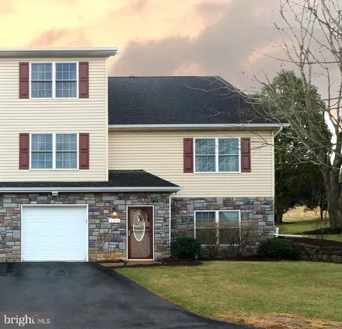 120 Faust Cir, Bellefonte, PA 16823
