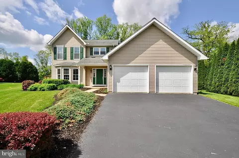 1550 Kennelworth Ct, State College, PA 16801