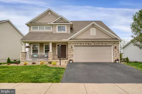 2449 Autumnwood Dr, State College, PA 16801