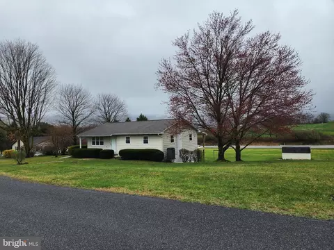 196 Scenic Dr, Bellefonte, PA 16823