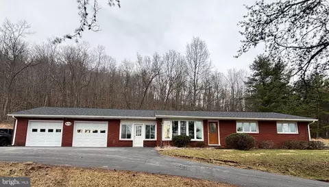 409 Runville Rd, Bellefonte, PA 16823