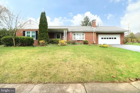 445 E Mccormick Ave, State College, PA 16801