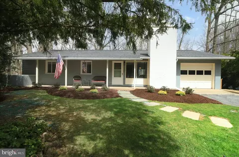1945 N Oak Ln, State College, PA 16803