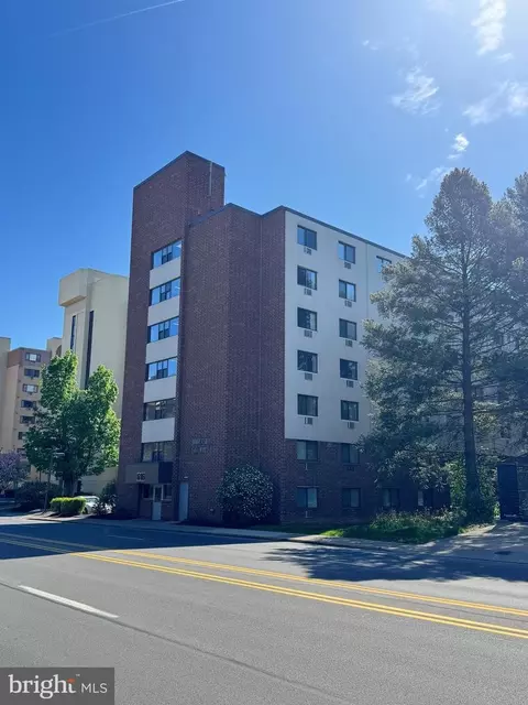 616 E College Ave #606, State College, PA 16801