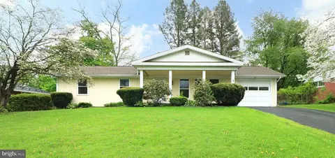 116 Suburban Ave, State College, PA 16803