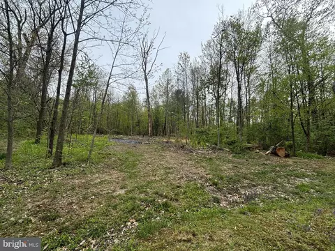 194 Sycamore Dr, Pine Grove Mills, PA 16868