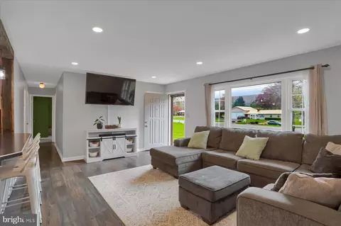 1663 E College Ave, Bellefonte, PA 16823 photo 6