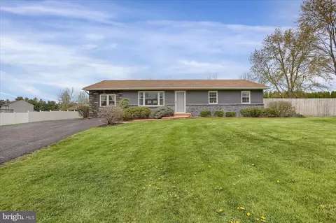 1663 E College Ave, Bellefonte, PA 16823