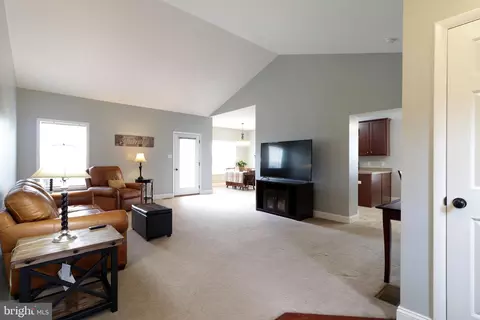 2408 Setter Run Ln, State College, PA 16801