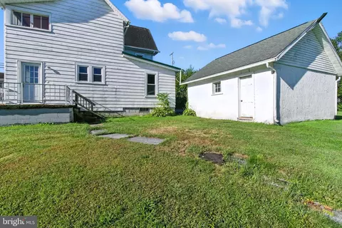 357 Walnut St, Howard, PA 16841 photo 8